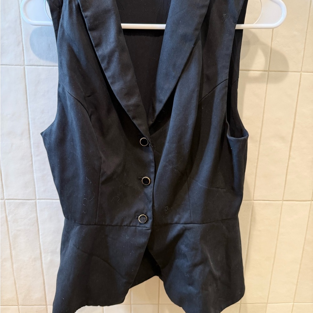 Black Sleeveless Button-Up Vest